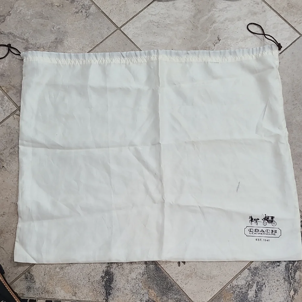 Coach Cream Leatherware Tote 23.5 X 19